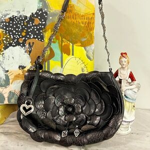 EUC Y2K Black Leather Brighton Rosalie Flower Shoulder Bag with Silver Hardware